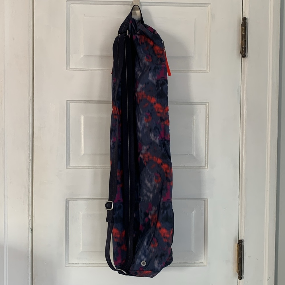 Lululemon yoga bag